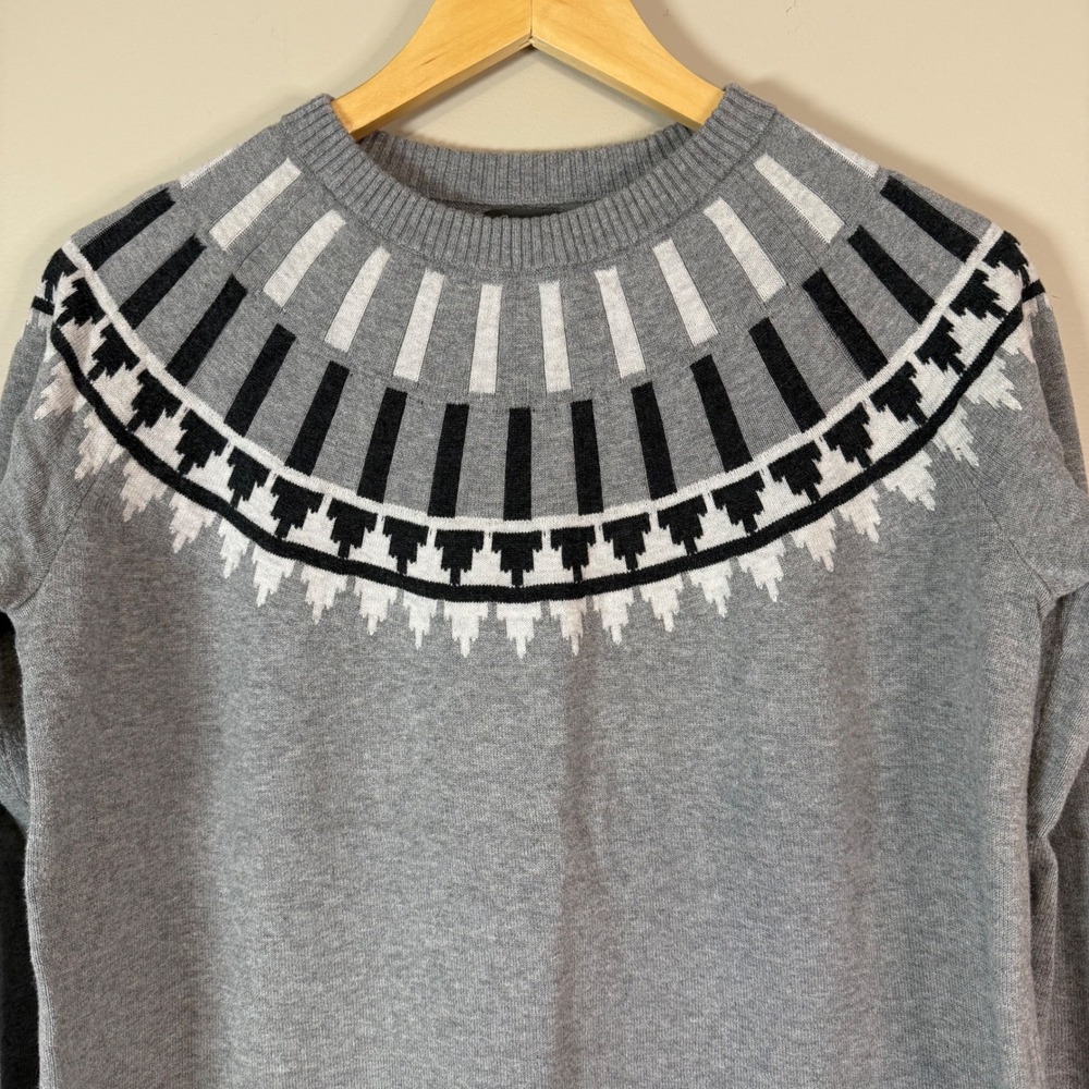 Eddie Bauer Women Medium Gray and Black Ski Cascadia Crewneck Sweater Fair Isle - Picture 2 of 10